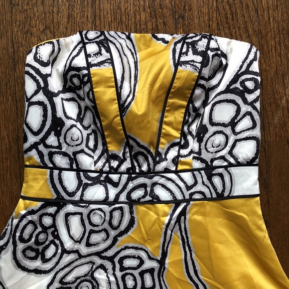 Limited Abstract Yellow Bodice Satiny Shiny Strapless Cocktail Dress - Picture 4 of 8